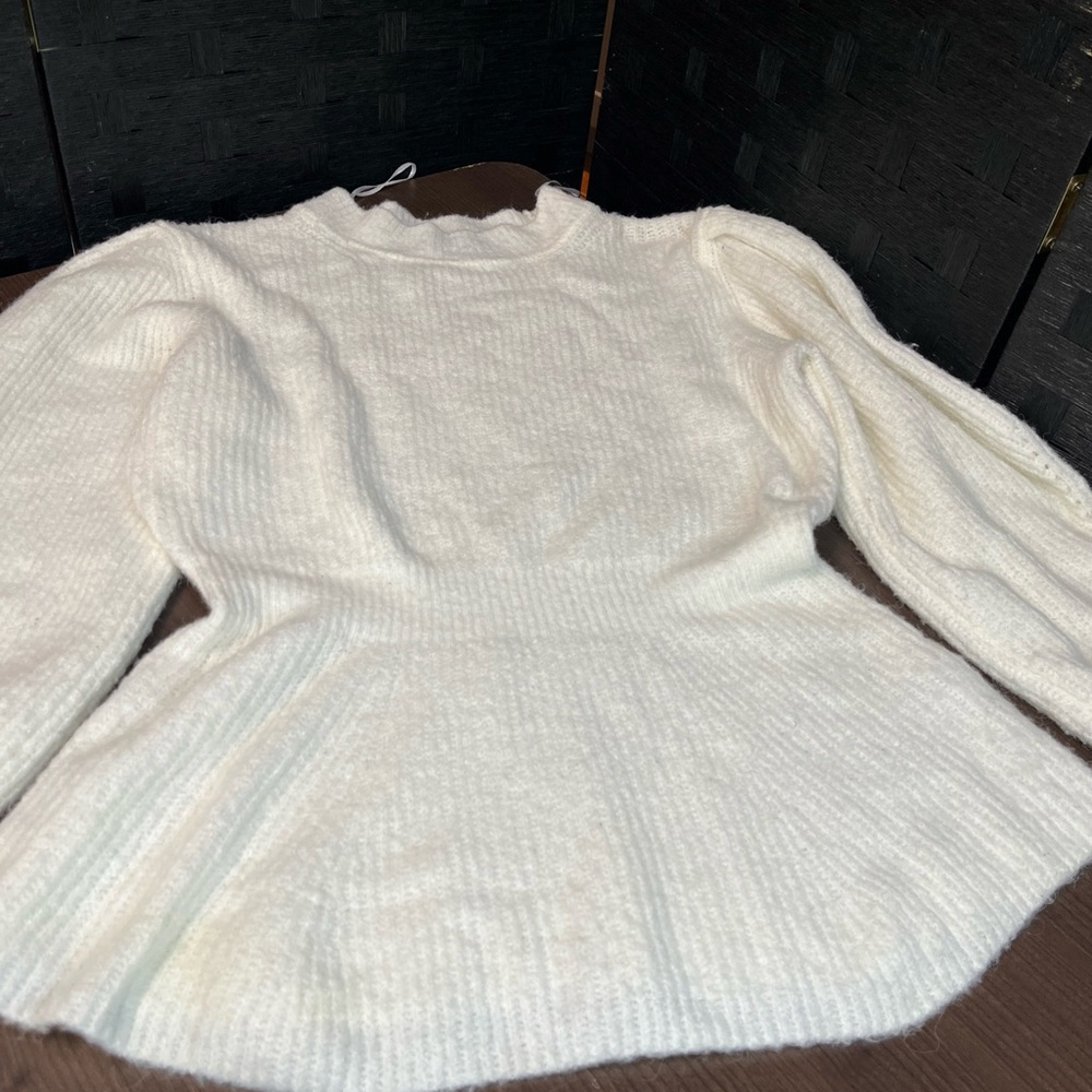 Love Tree Cream Women's Sweater